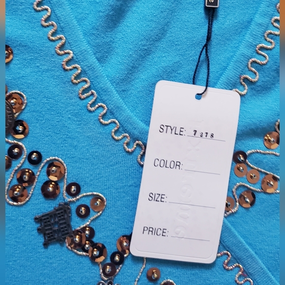 Extreme Turquoise Rare Medium long sleeve sweater rhinestone embroidery - Picture 4 of 6